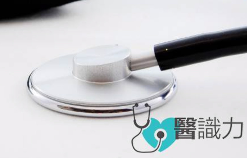 粪便掺黑色残渣 或高纤食物未被消化