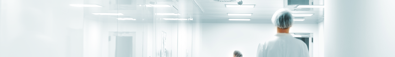 photo-working-with-white-uniforms-in